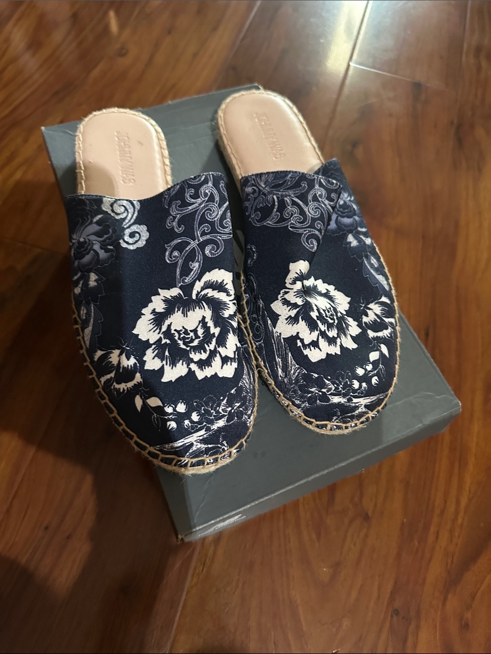 Johnny Was Navy and Cream Floral Espadrille Mules